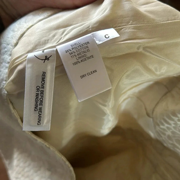 Ann Taylor Loft embossed skirt size 6 EUC - Picture 9 of 9